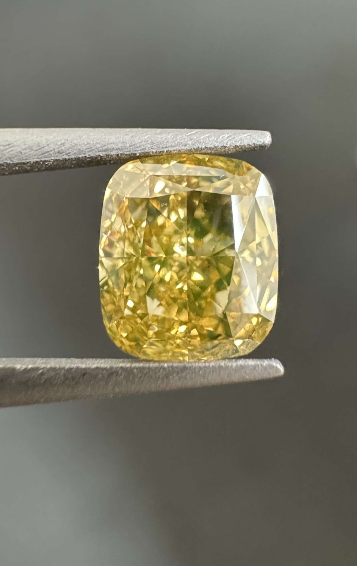 Cushion Fancy Deep Brownish Yellow Natural Diamond 1.06ct VS1 loose diamond