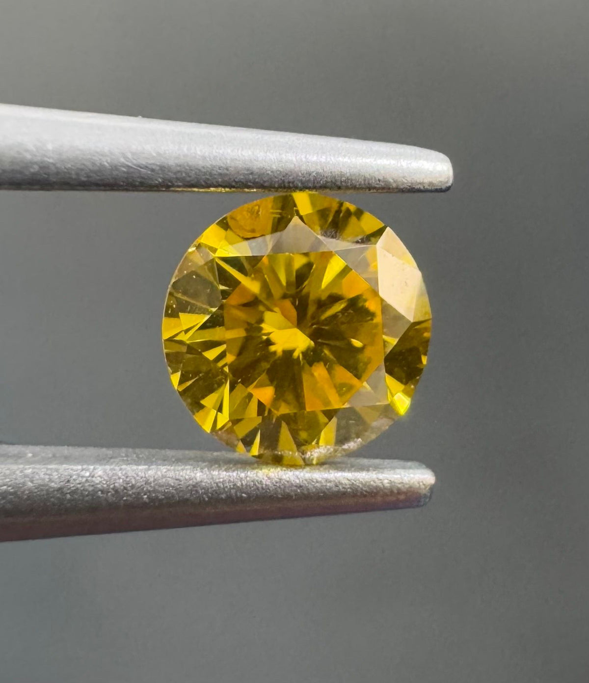 Round Fancy Vivid Orangey Yellow Natural Diamond 0.33ct I1 loose diamond