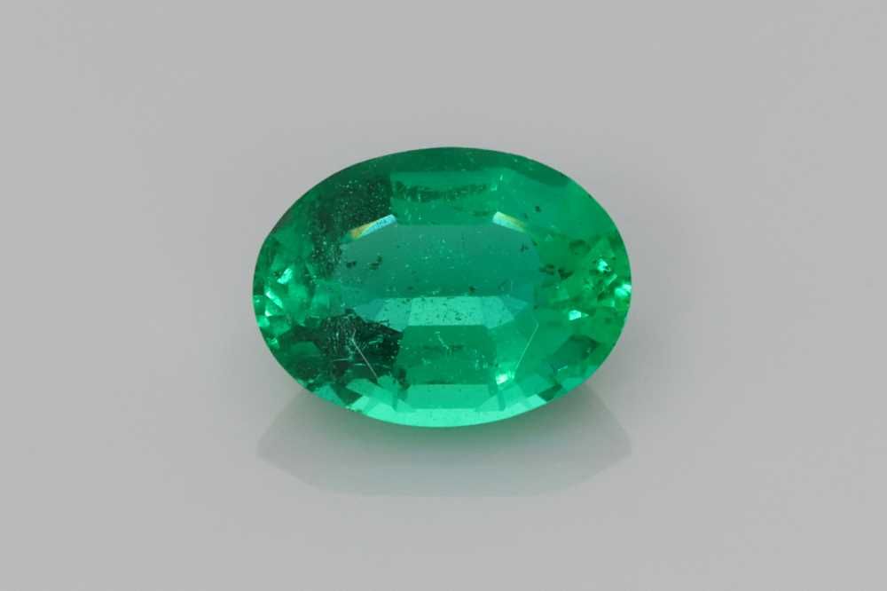 Oval Green Emerald 1.04ct loose gemstone