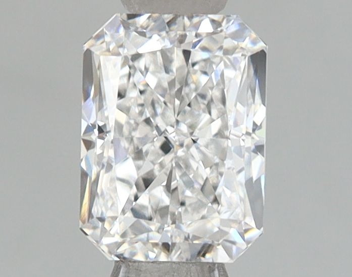 Radiant Lab-Grown Diamond 0.96ct E VVS1