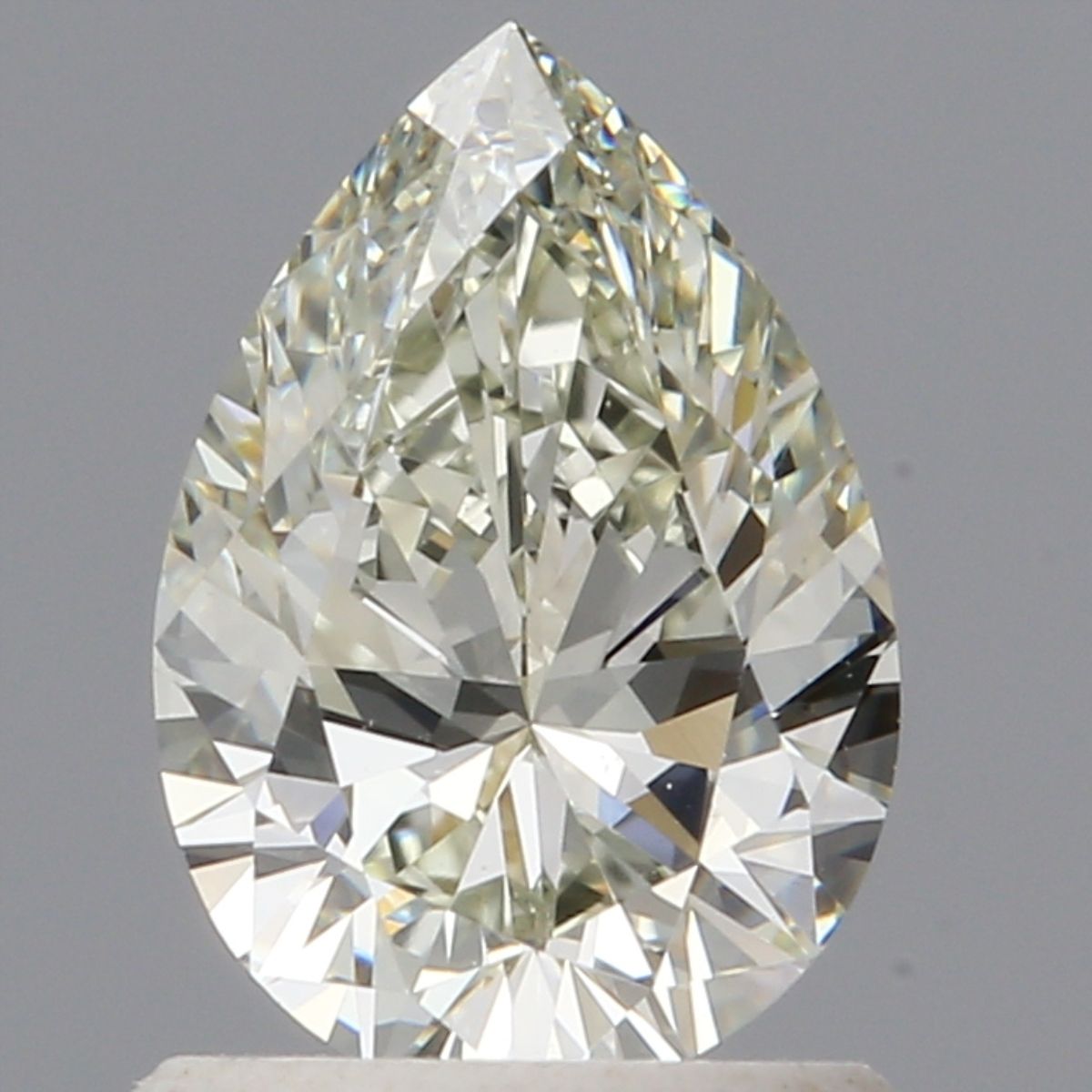 Pear Light Green Yellow Natural Diamond 0.94ct VS1 loose diamond