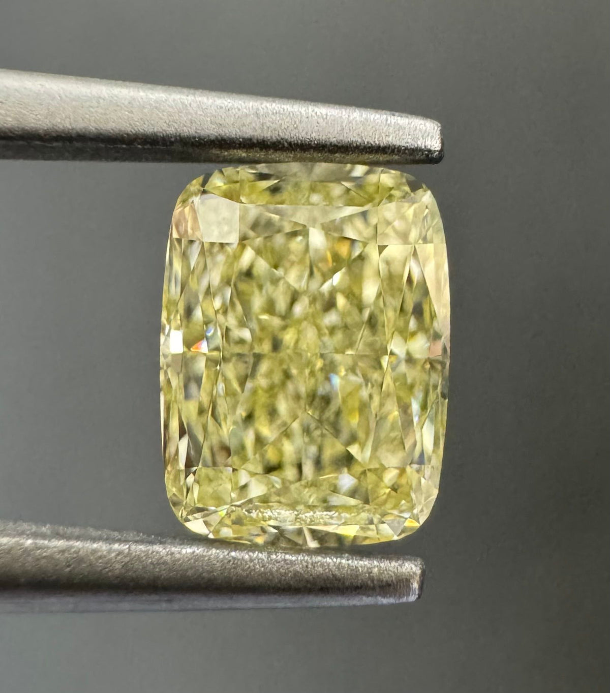 Cushion Fancy Light Yellow Natural Diamond 0.72ct IF loose diamond