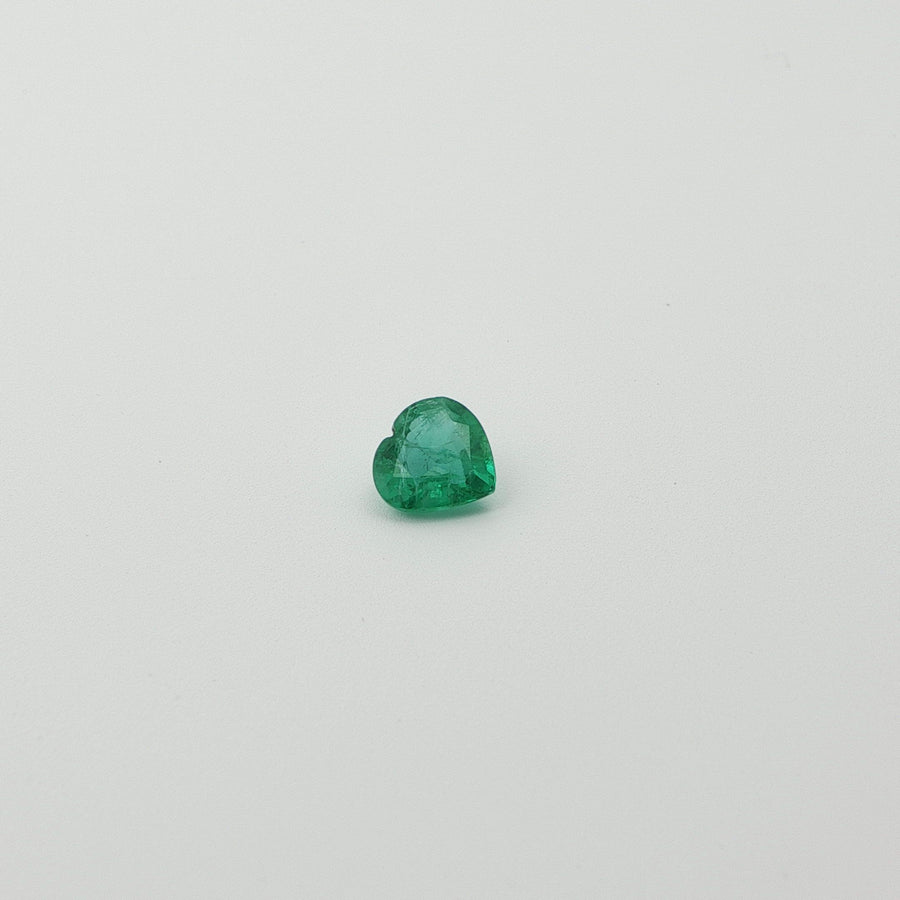Heart Green Emerald 0.69ct loose gemstone