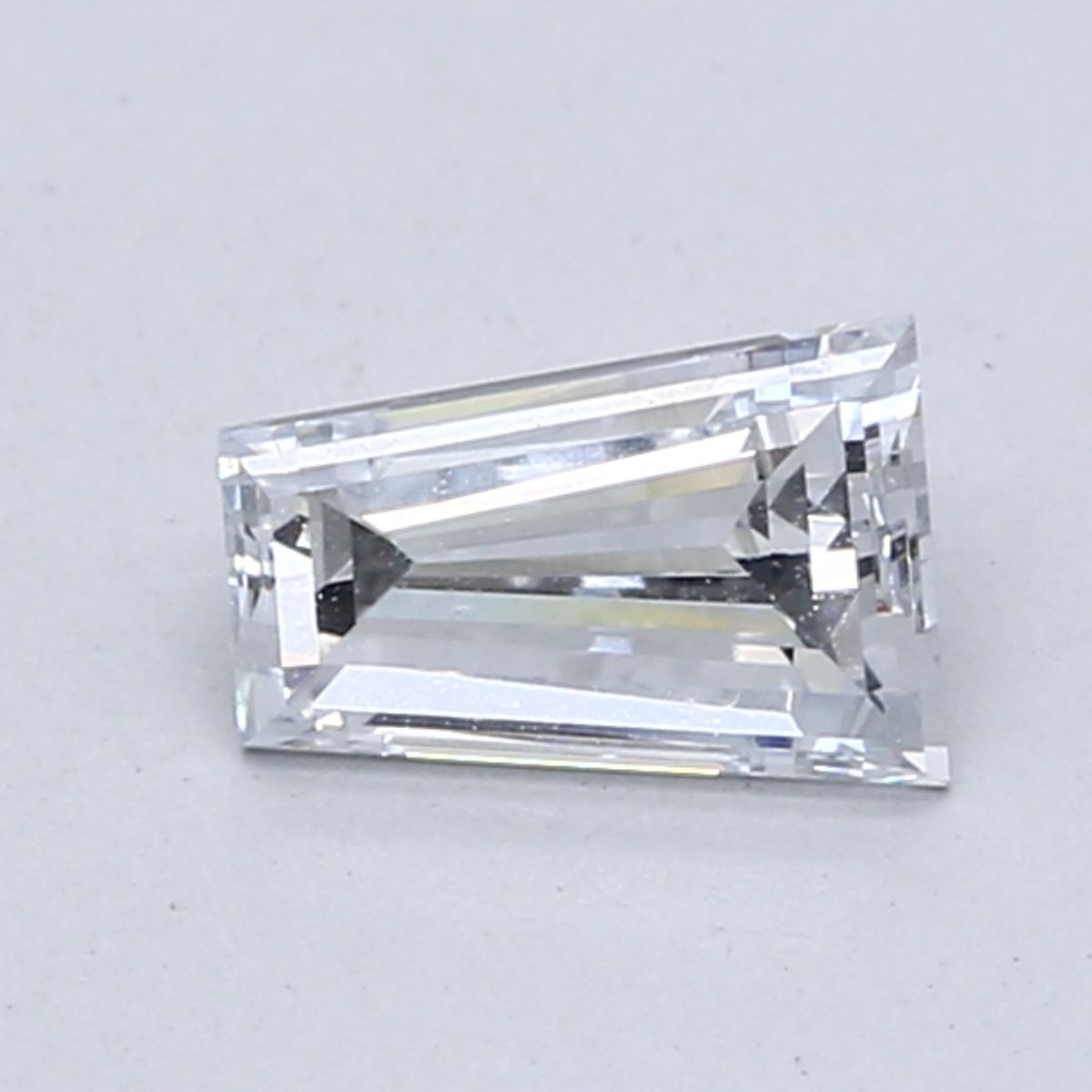 Tapered Baguette Fancy Light Blue Lab-grown Diamond 0.8ct VS1 loose diamond