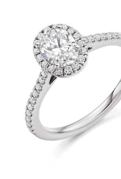 Halo with diamond shoulders