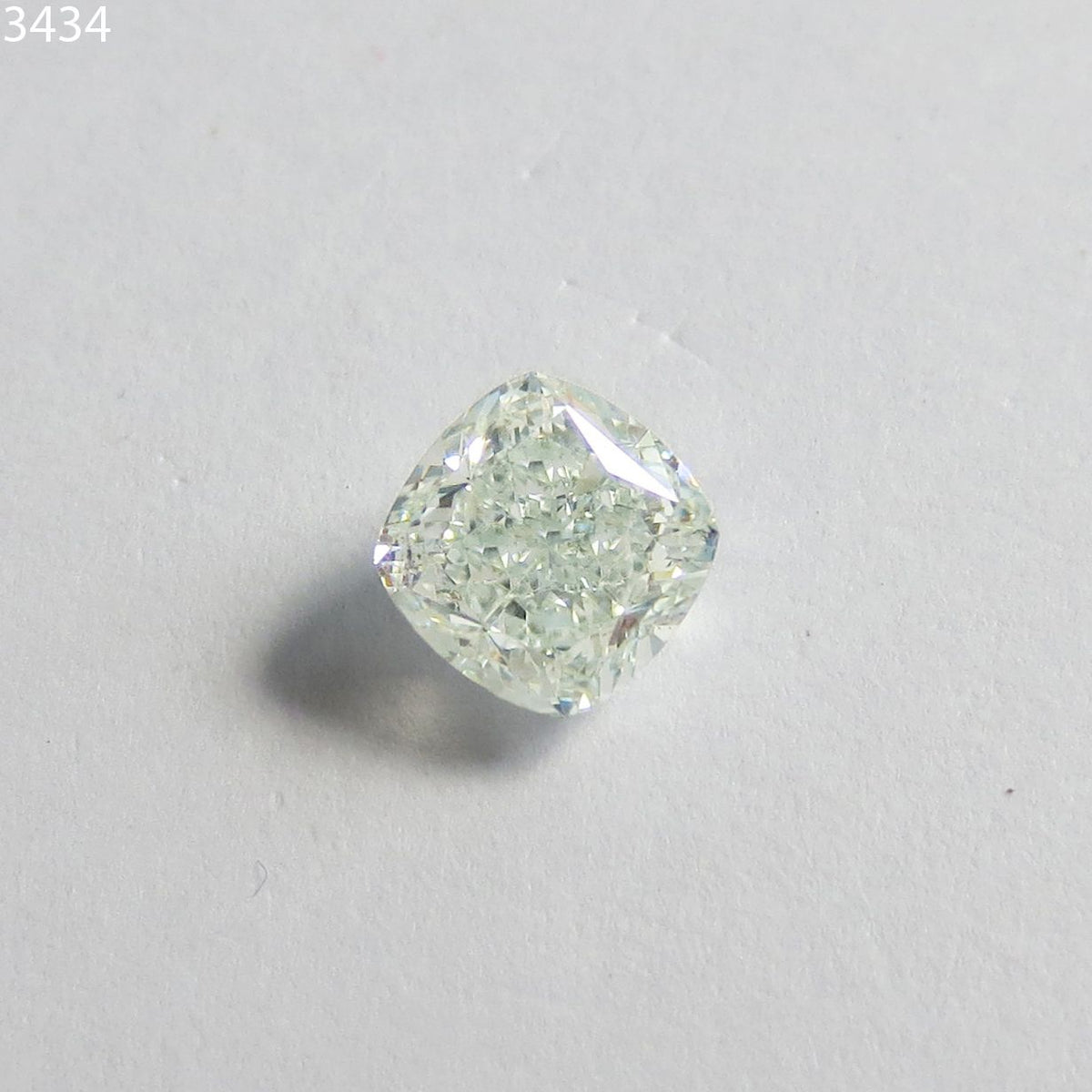 Cushion Faint Green Natural Diamond 1.01ct VS2 loose diamond