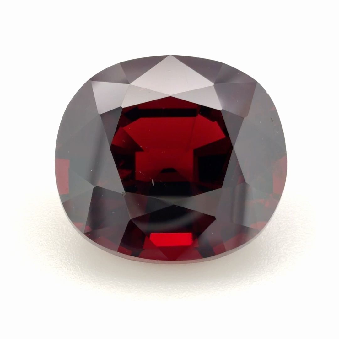 Cushion Red Garnet 9.67ct loose gemstone