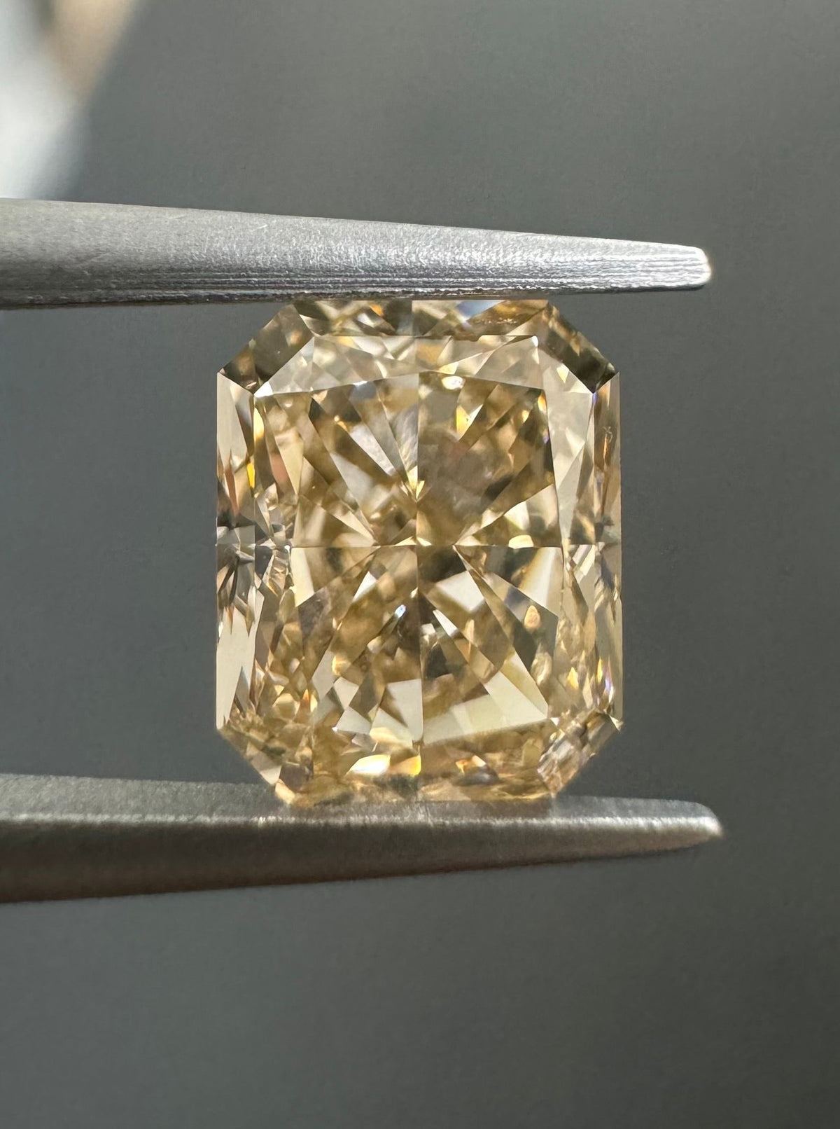Radiant Fancy Light Yellowish Brown Natural Diamond 1.01ct VVS2 loose diamond