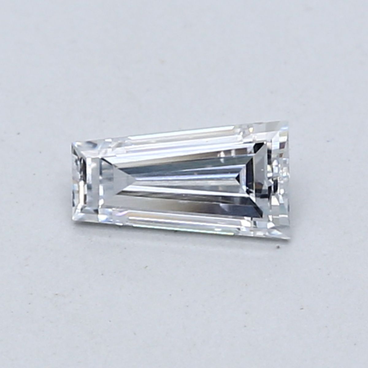 Tapered Baguette Fancy Light Blue Lab-grown Diamond 0.37ct VVS2 loose diamond