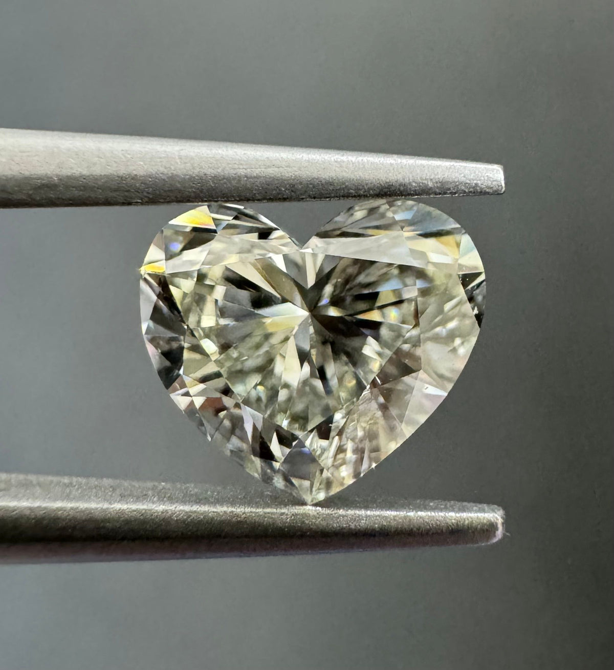 Heart Light Gray Natural Diamond 1ct VS2 loose diamond