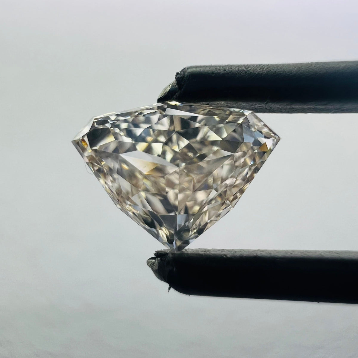 Shield Pink Lab-grown Diamond 0.88ct VS1 loose diamond