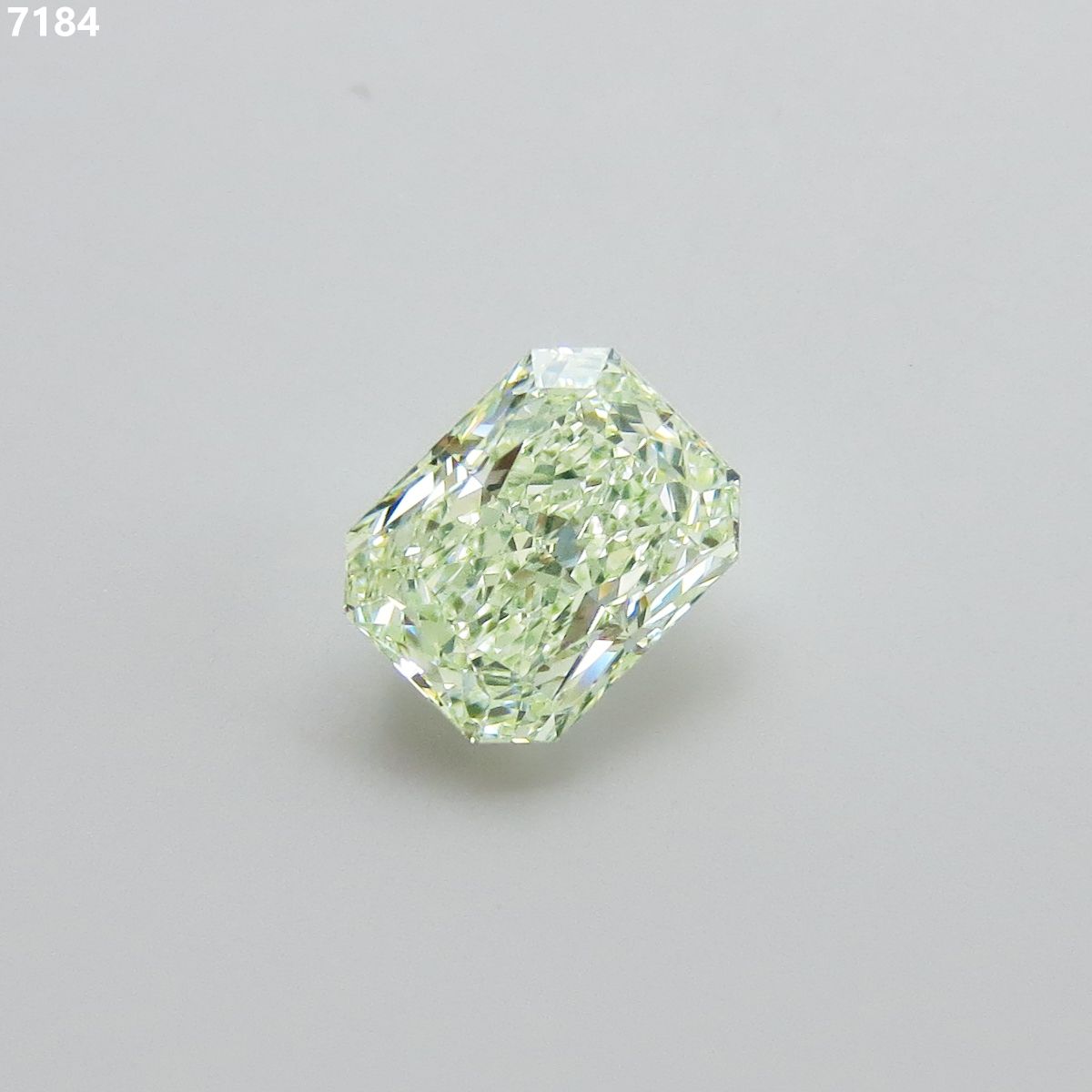 Radiant Fancy Light Green Natural Diamond 2.01ct VS2 loose diamond