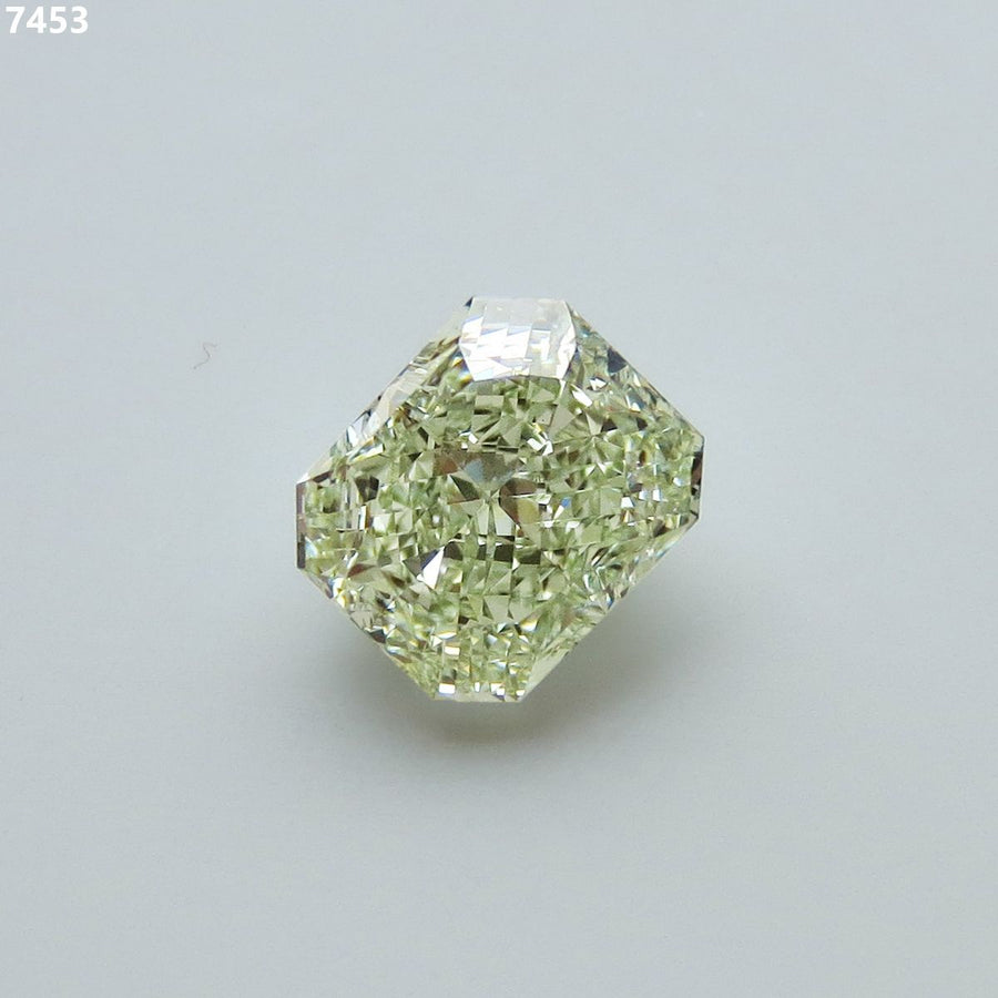 Radiant Fancy Light Yellowish Green Natural Diamond 2.01ct SI1 loose diamond