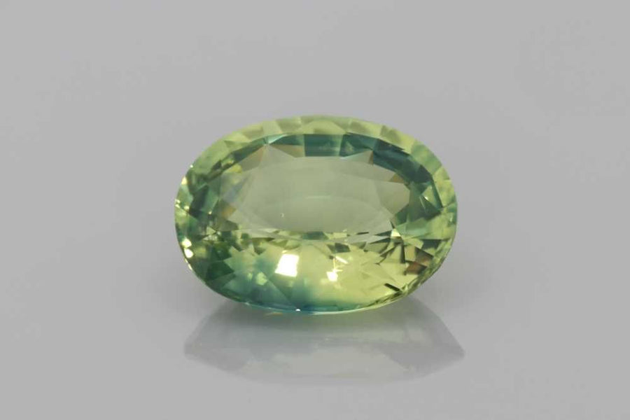 Oval Bi_color Sapphire 5.01ct loose gemstone