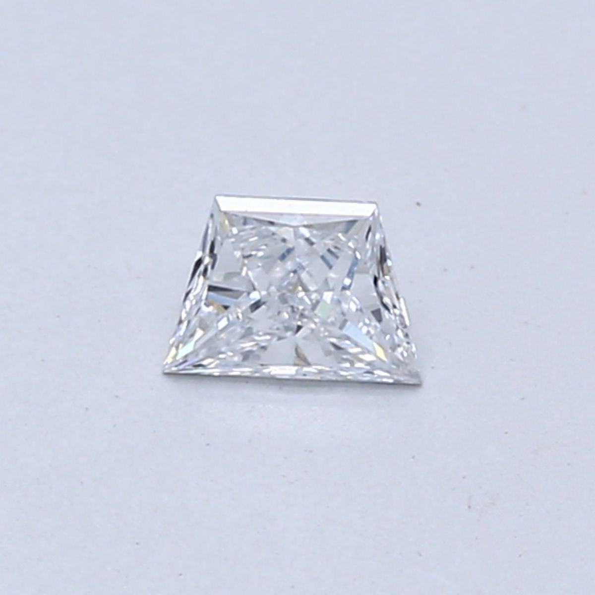Trapezoid Light Blue Lab-grown Diamond 0.22ct VVS2 loose diamond