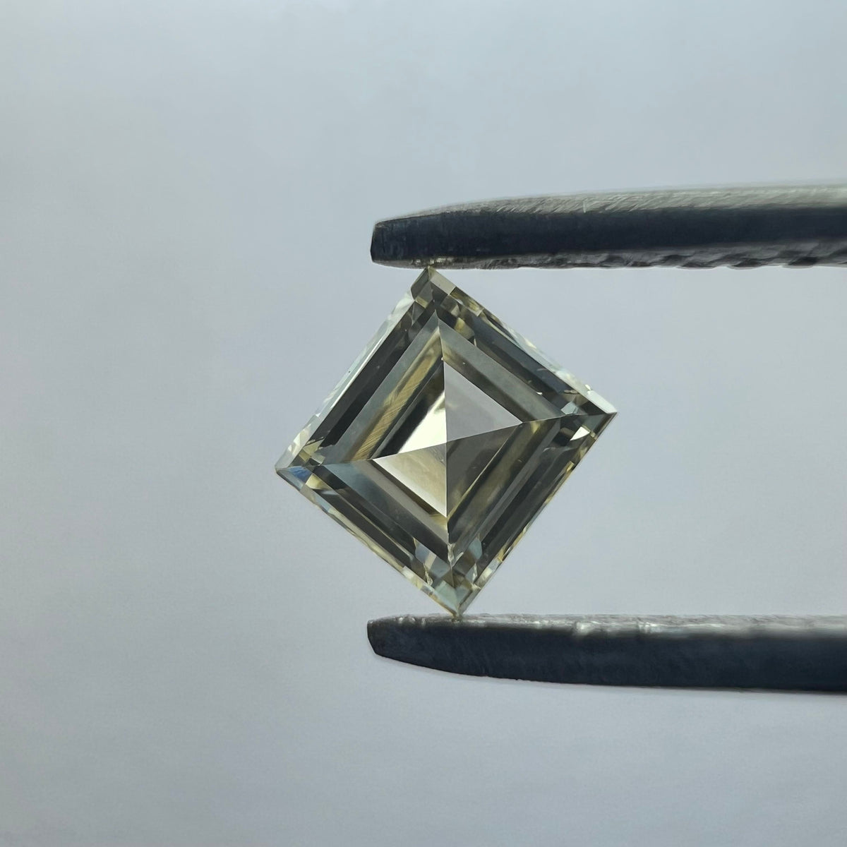 Square Yellow Lab-grown Diamond 0.27ct VVS2 loose diamond