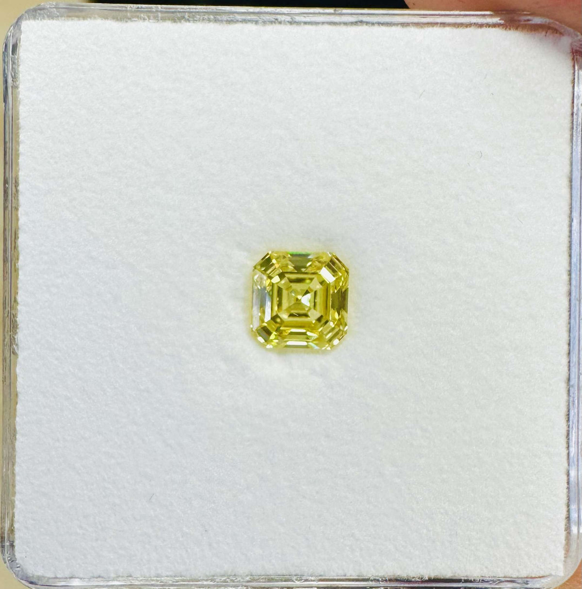 Square Emerald Fancy Intense Yellow Natural Diamond 1.22ct VS2 loose diamond