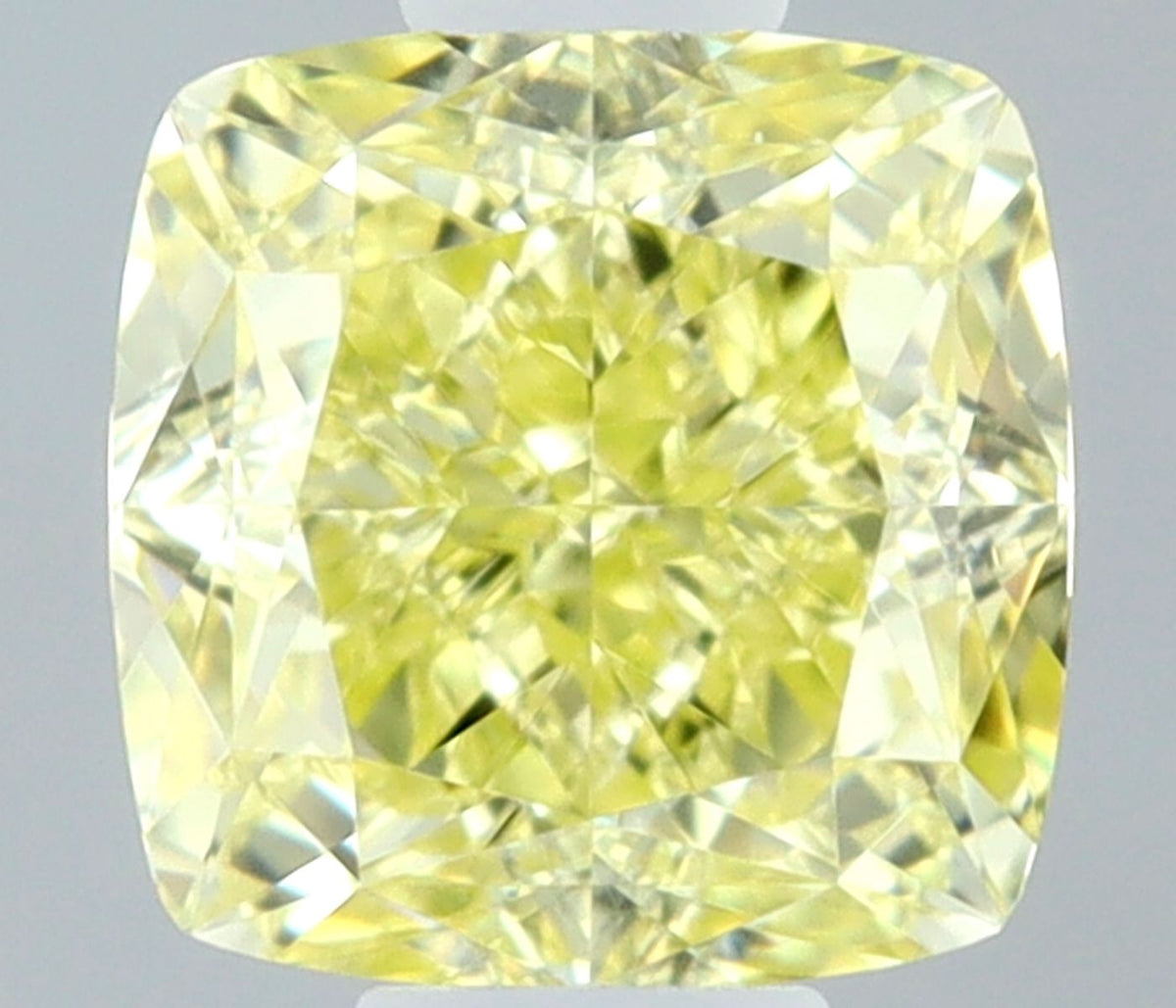 Cushion Fancy Yellow Natural Diamond 0.4ct VVS2 loose diamond