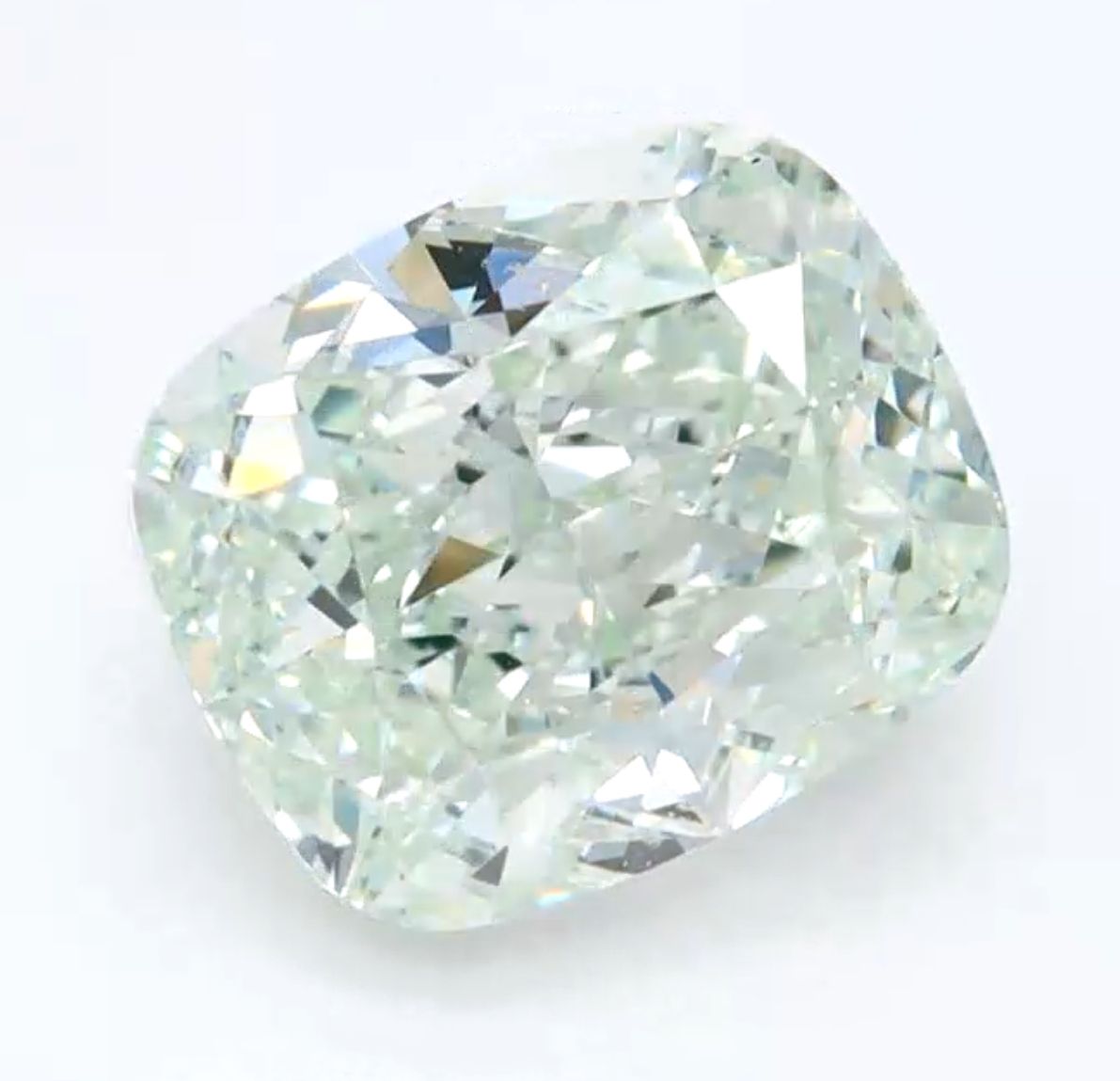 Cushion Fancy Light Green Natural Diamond 3ct VS2 loose diamond