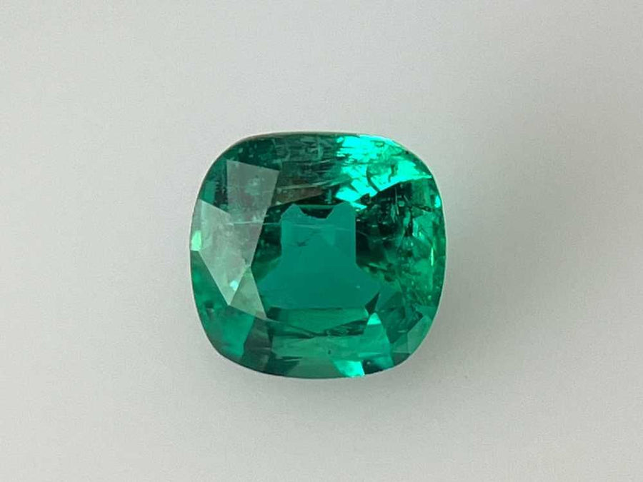 Cushion Green Emerald 2.34ct loose gemstone