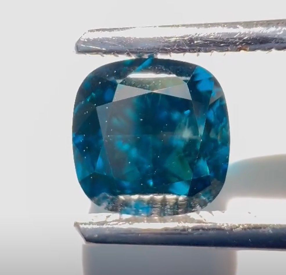 Cushion Fancy Vivid Blue Natural Diamond 1ct VS2 loose diamond