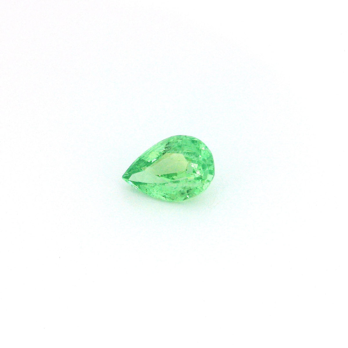 Pear Green Garnet 0.86ct loose gemstone
