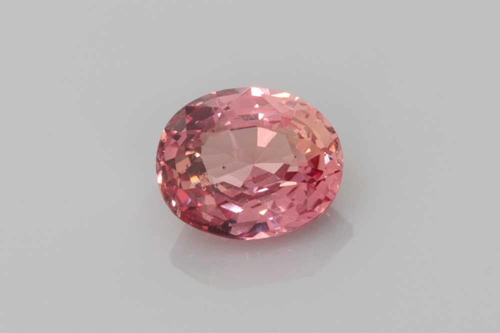 Oval Orange Sapphire 1.05ct loose gemstone
