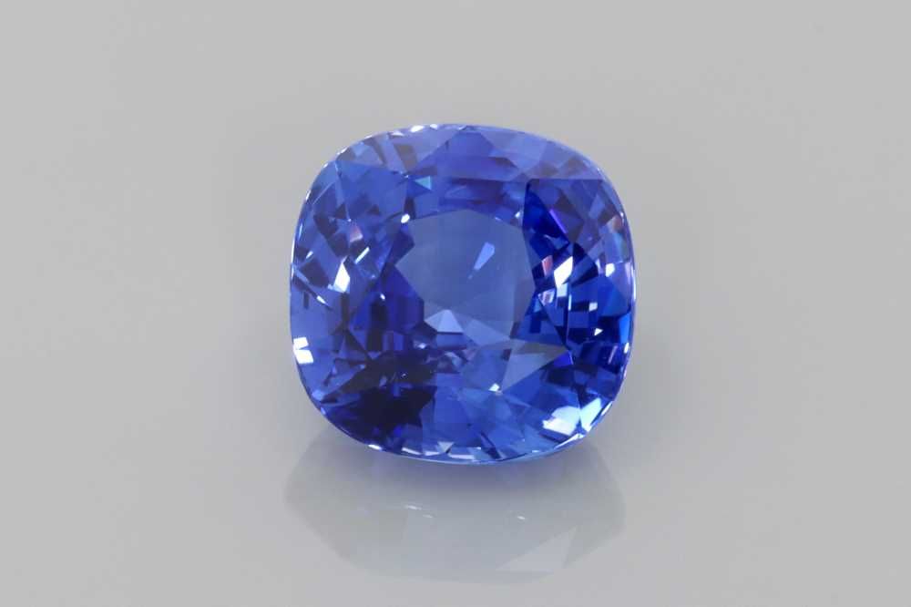 Cushion Blue Sapphire 2.68ct loose gemstone