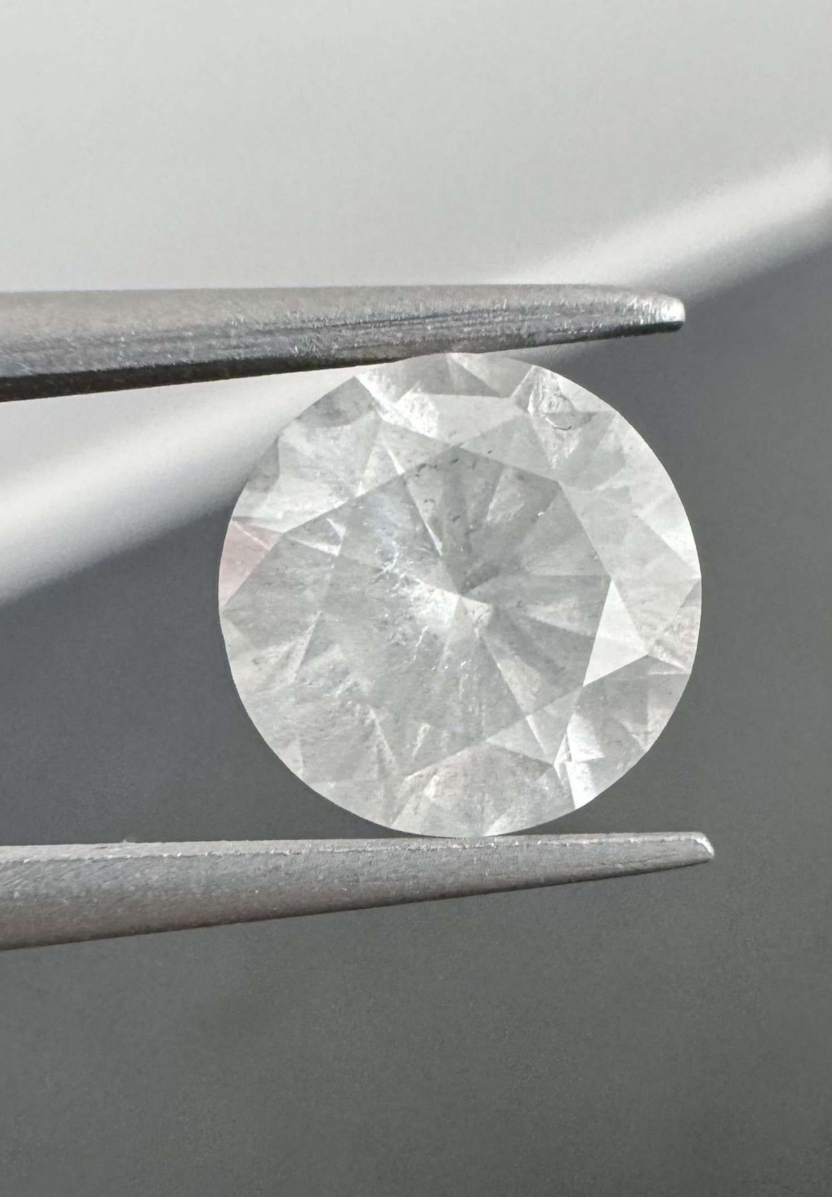 Round Very Light Gray Natural Diamond 2.05ct loose diamond
