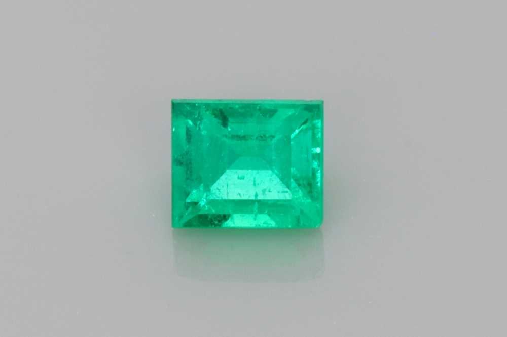 Baguette Green Emerald 0.23ct loose gemstone