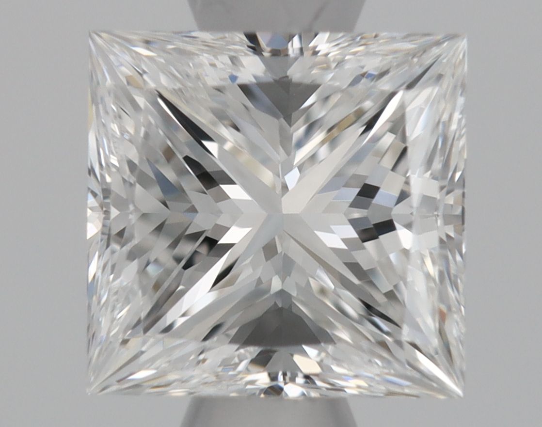 Princess Natural Diamond 0.70ct E VVS2