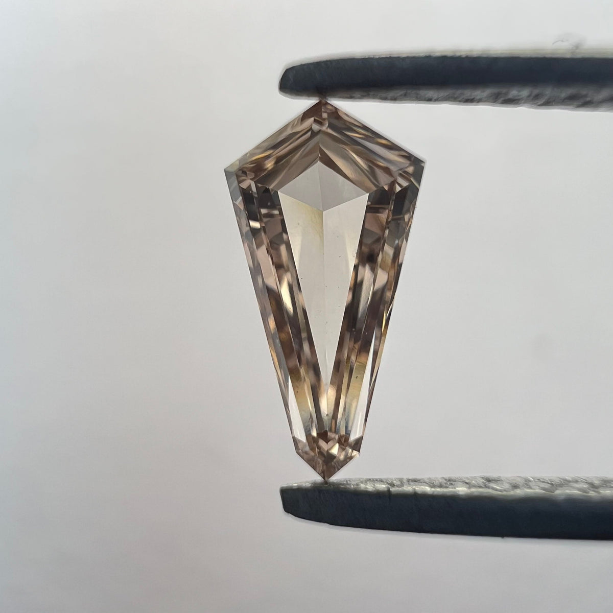 Kite Pink Lab-grown Diamond 0.38ct VVS2 loose diamond