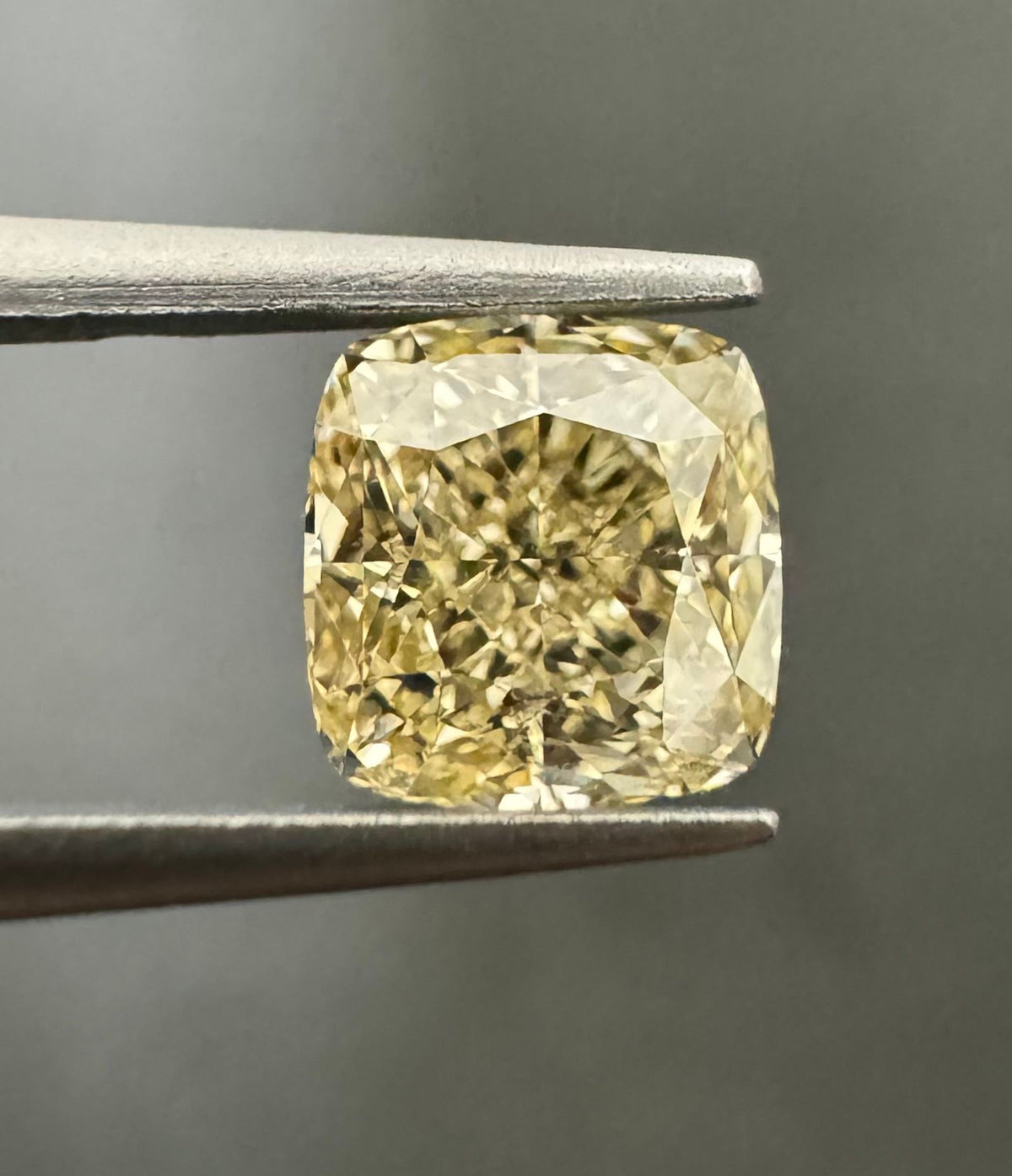 Cushion Fancy Brown Yellow Natural Diamond 1.21ct VVS2 loose diamond