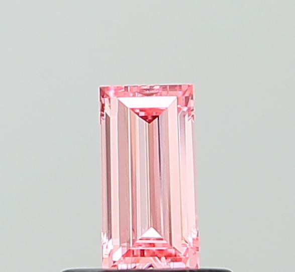 Baguette Fancy Vivid Pink Lab-grown Diamond 0.46ct VVS2 loose diamond