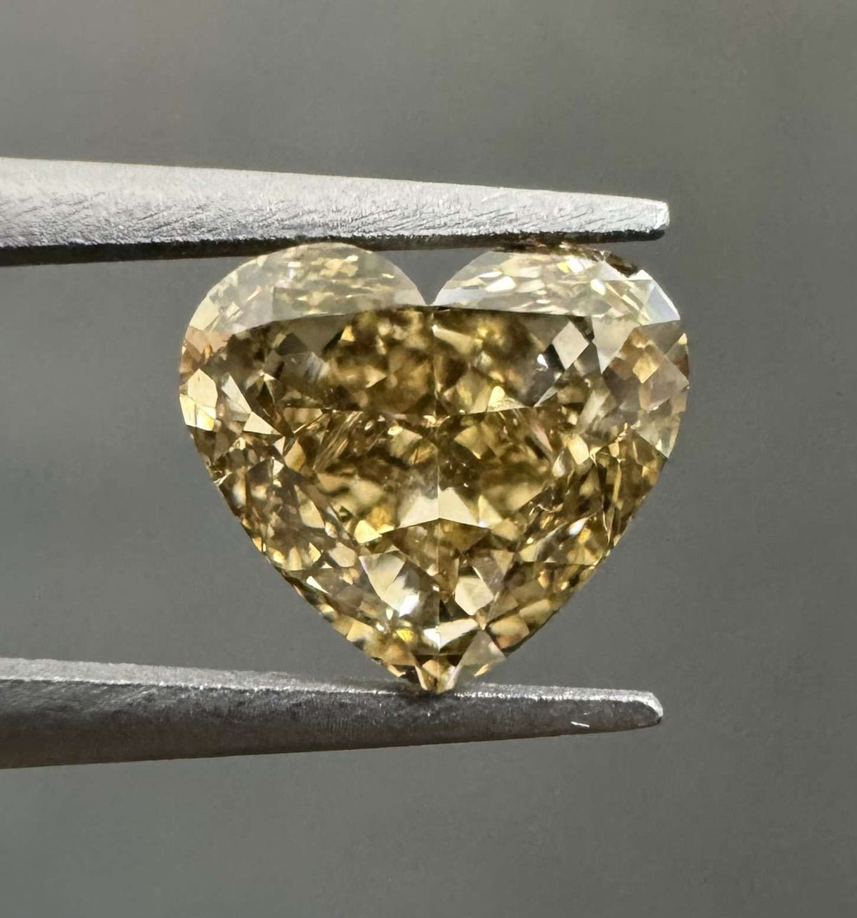 Heart Fancy Yellow Brown Natural Diamond 1.06ct VS2 loose diamond