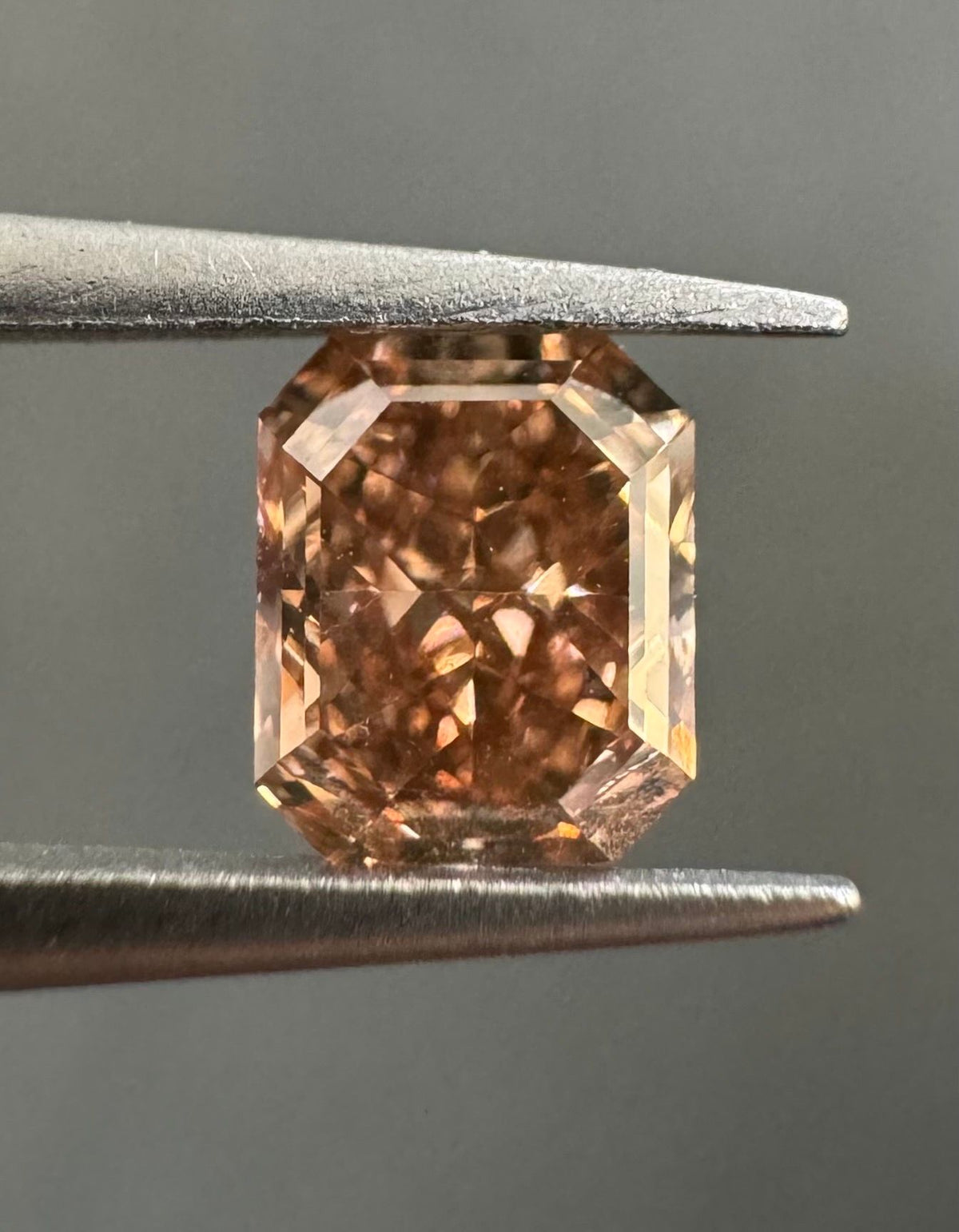 Radiant Fancy Pink Brown Natural Diamond 0.56ct VVS1 loose diamond