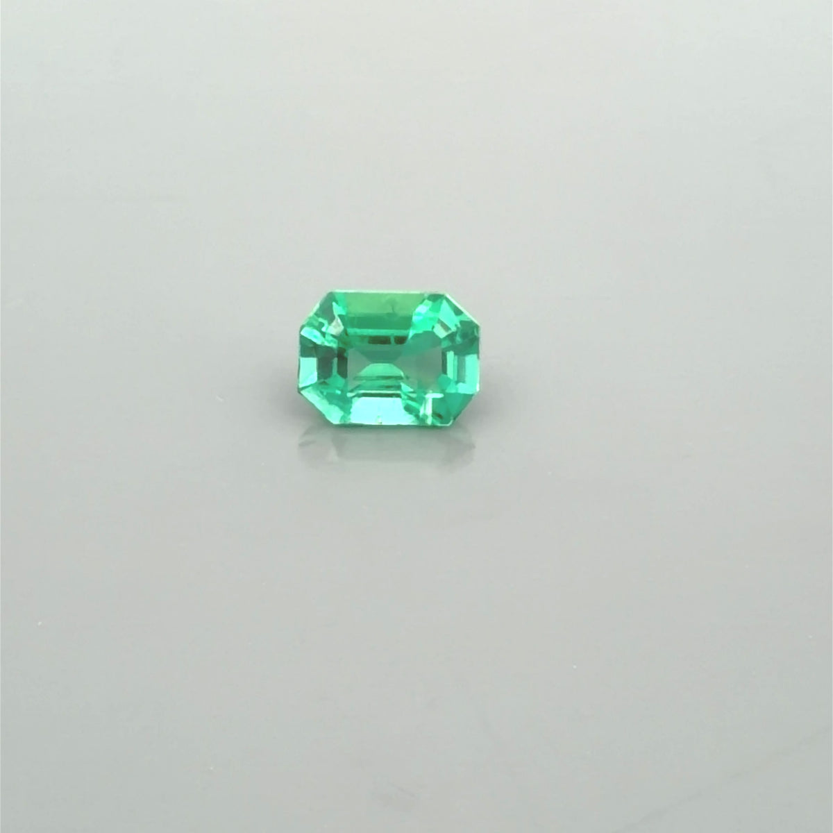 Octagonal Green Emerald 0.73ct loose gemstone