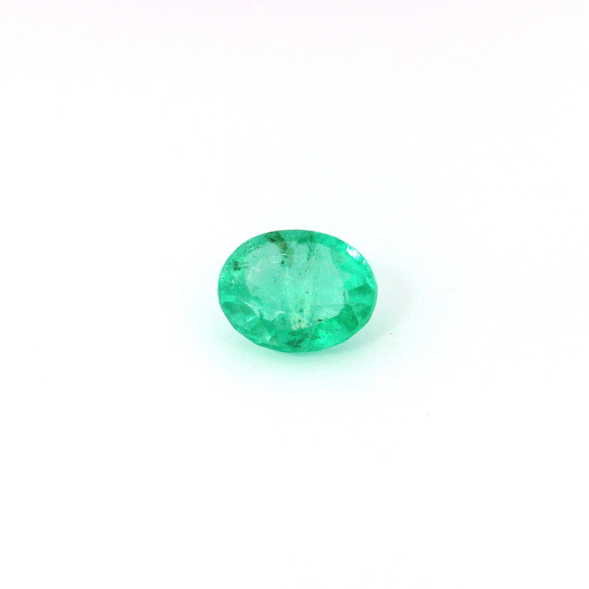 Oval Green Emerald 0.8ct loose gemstone