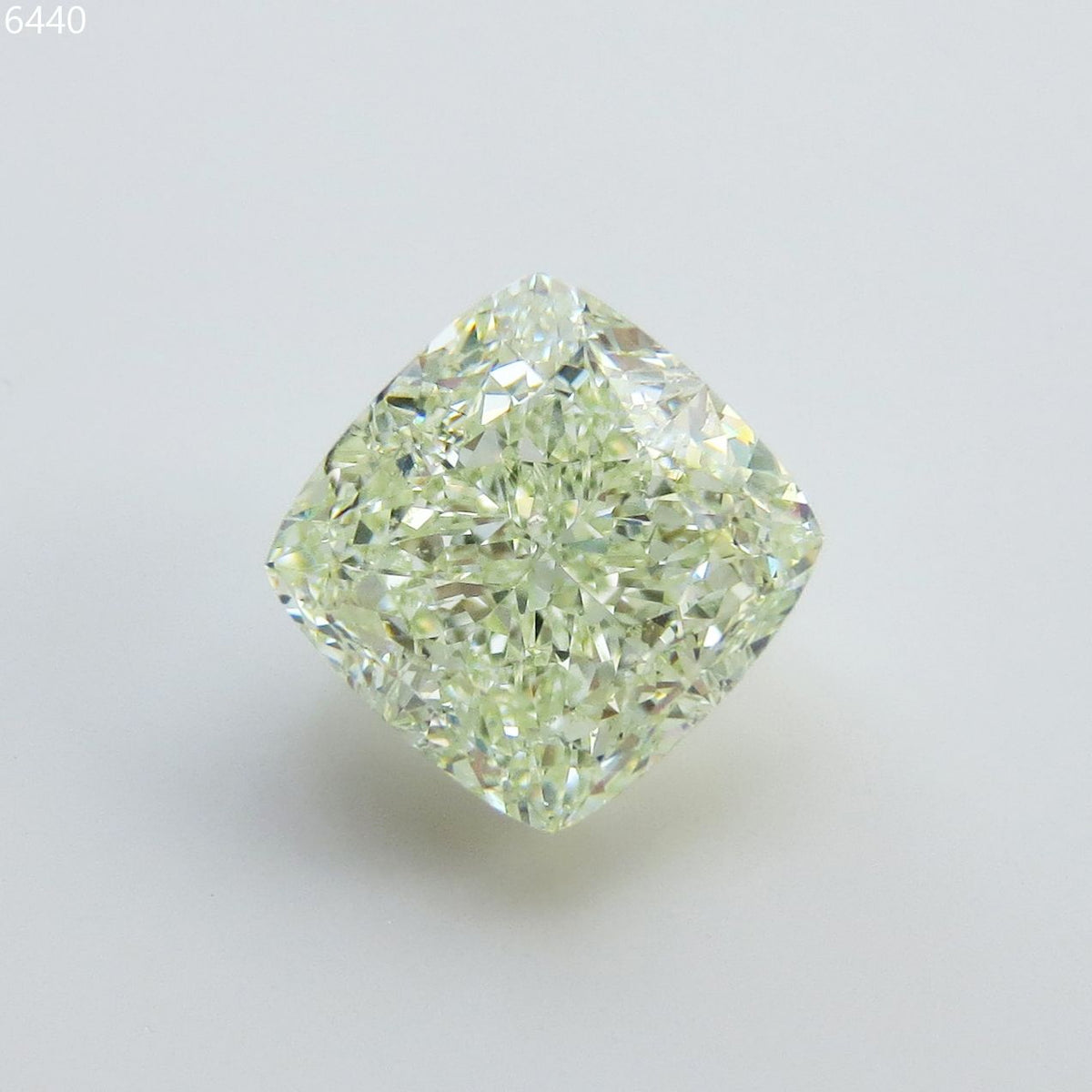 Cushion Fancy Light Green Natural Diamond 5.01ct SI1 loose diamond