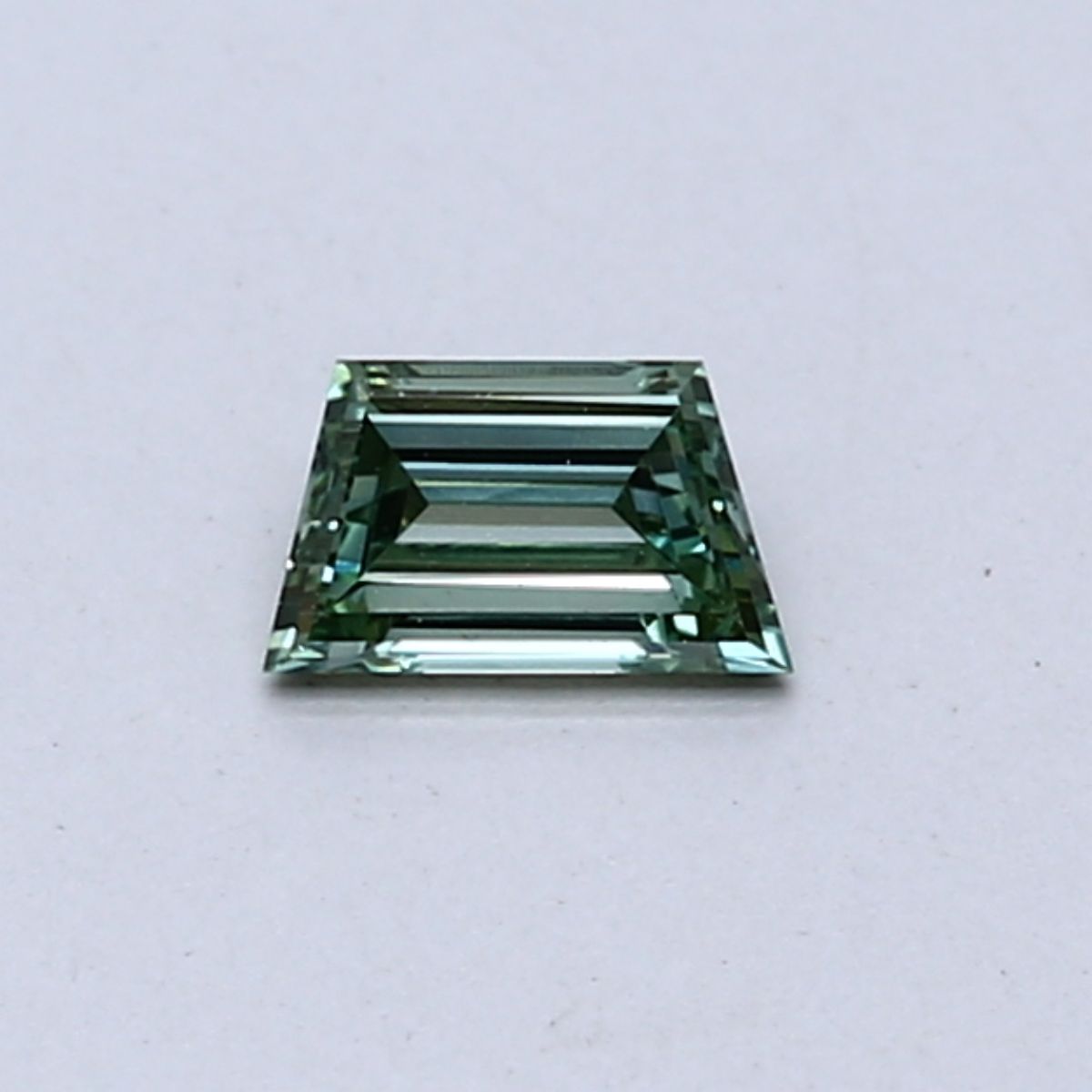 Trapezoid Fancy Vivid Green Lab-grown Diamond 0.25ct VS1 loose diamond