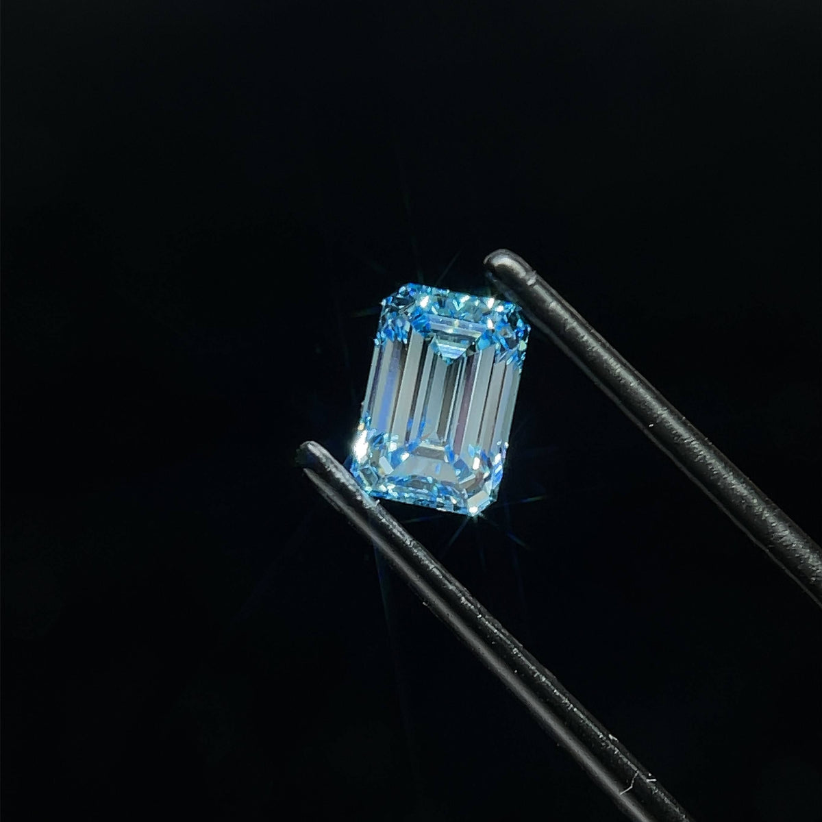 Emerald Fancy Vivid Blue Lab-grown Diamond 1.17ct VS2 loose diamond