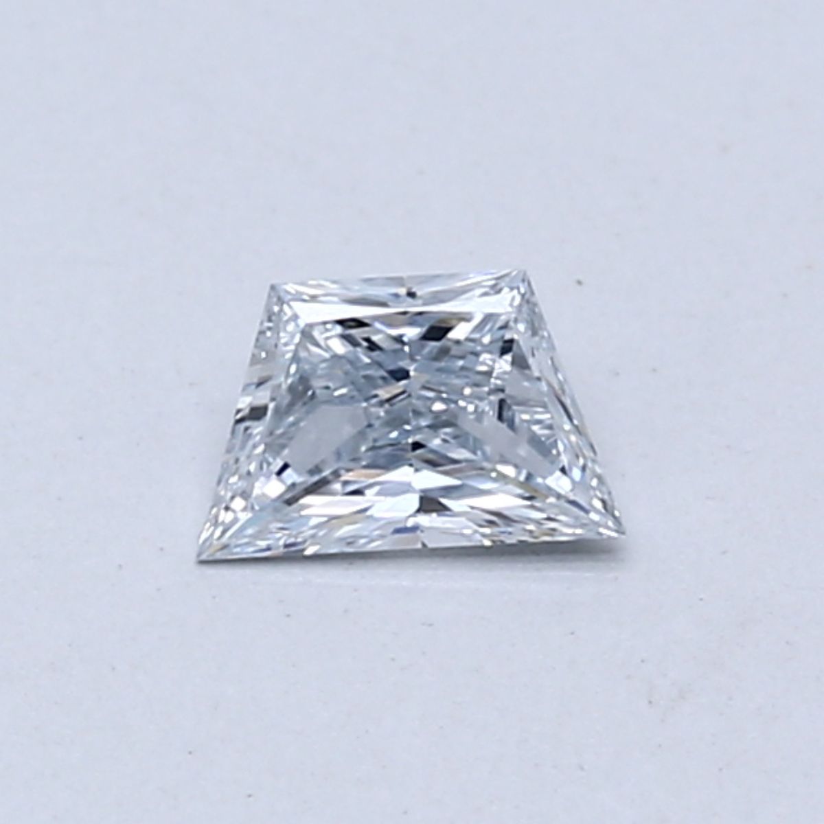 Trapezoid Fancy Light Blue Lab-grown Diamond 0.25ct VVS2 loose diamond