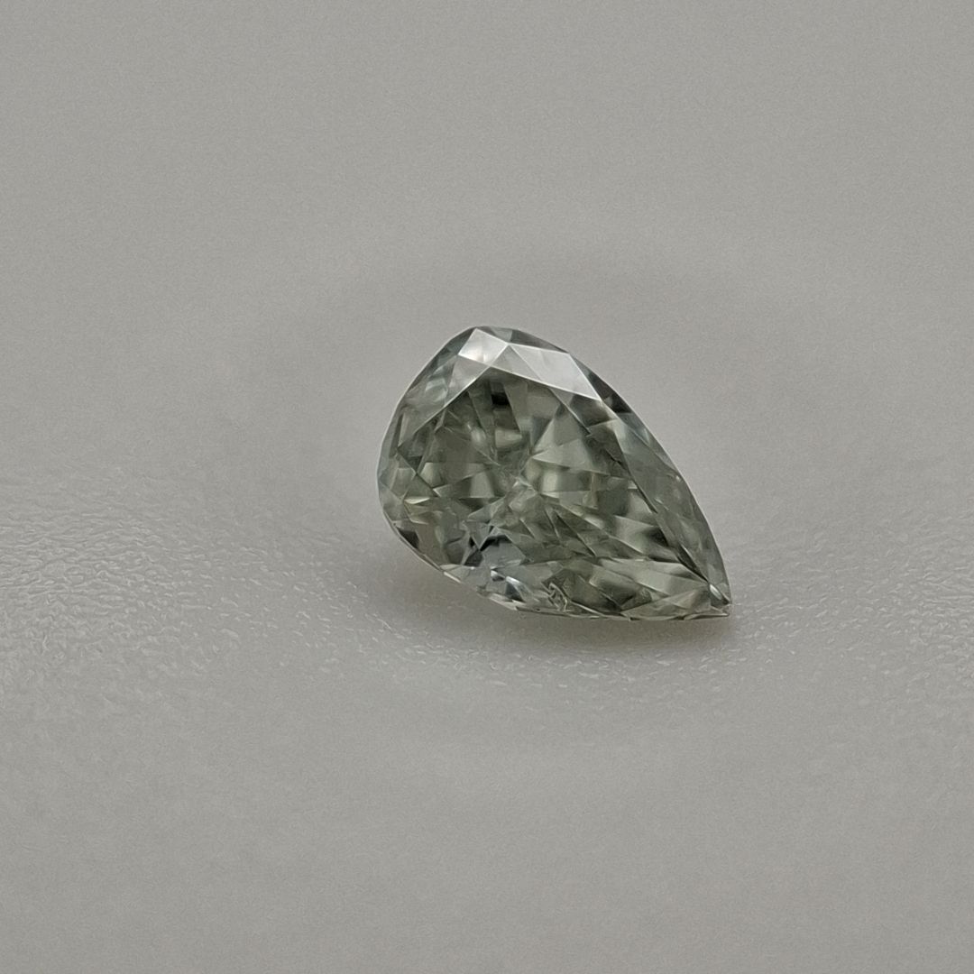 Pear Fancy Yellowish Green Natural Diamond 0.18ct SI1 loose diamond