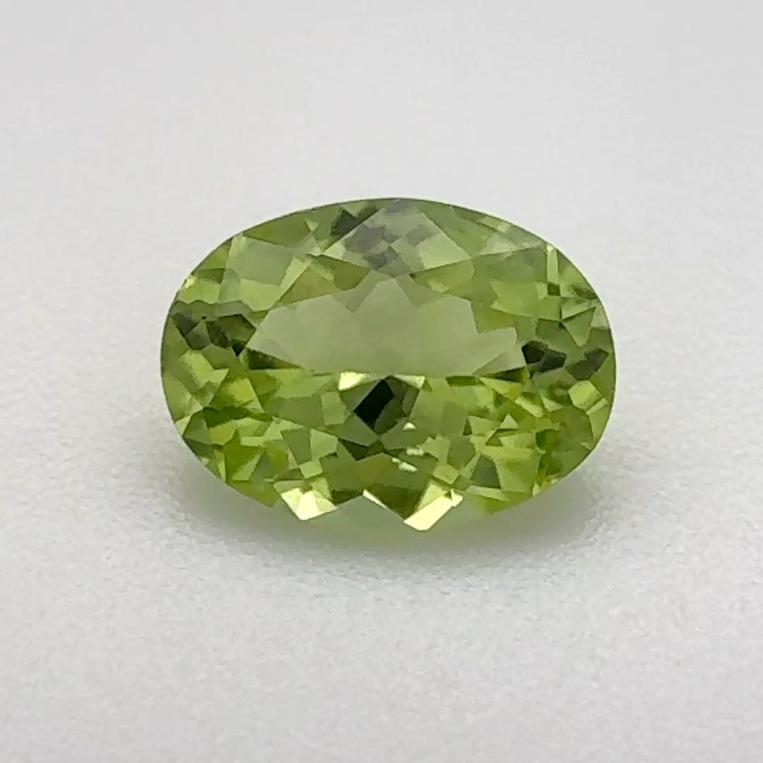 Oval Green Peridot 1.01ct loose gemstone