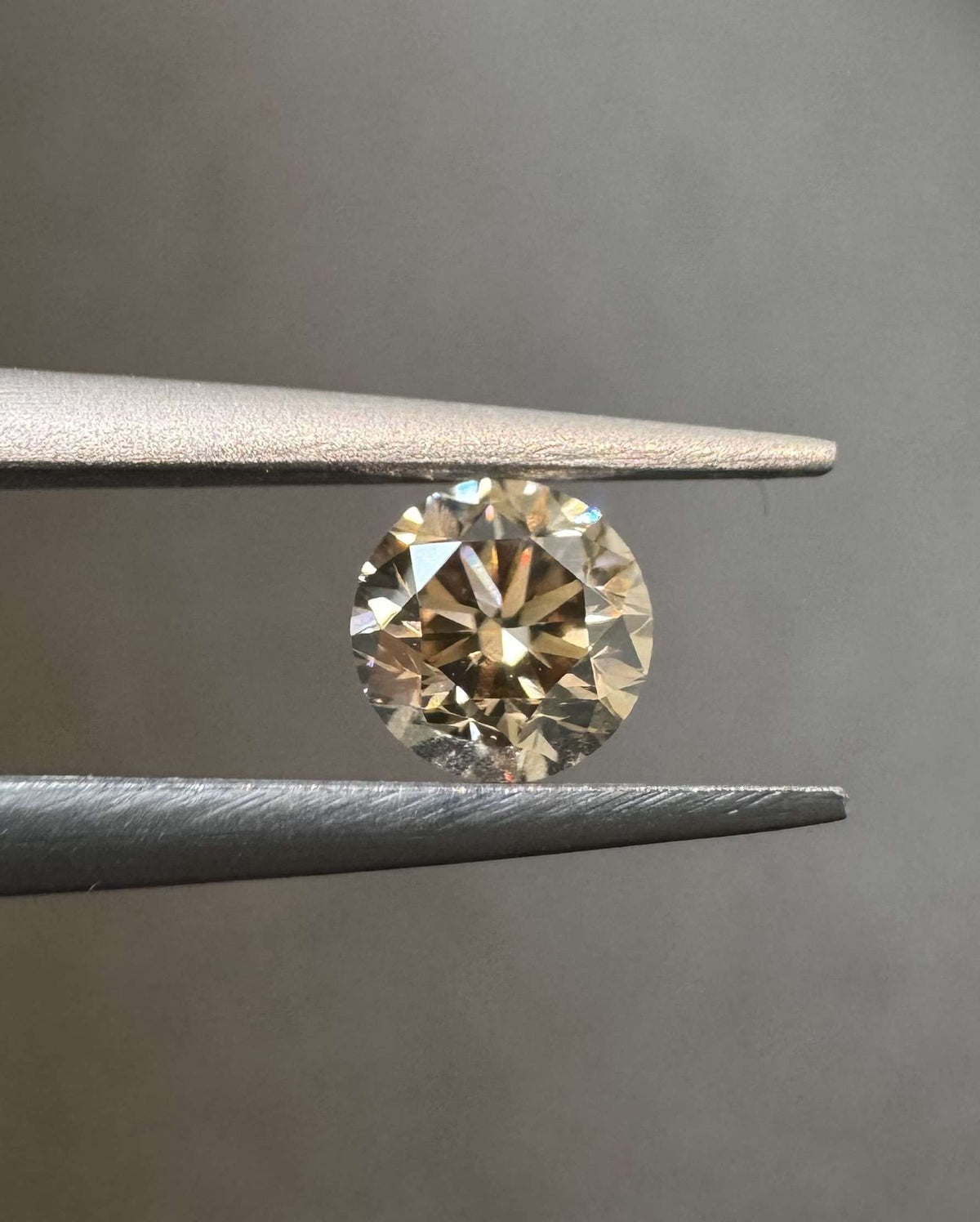 Round Fancy Intense Yellowish Brown Natural Diamond 0.5ct VS1 loose diamond