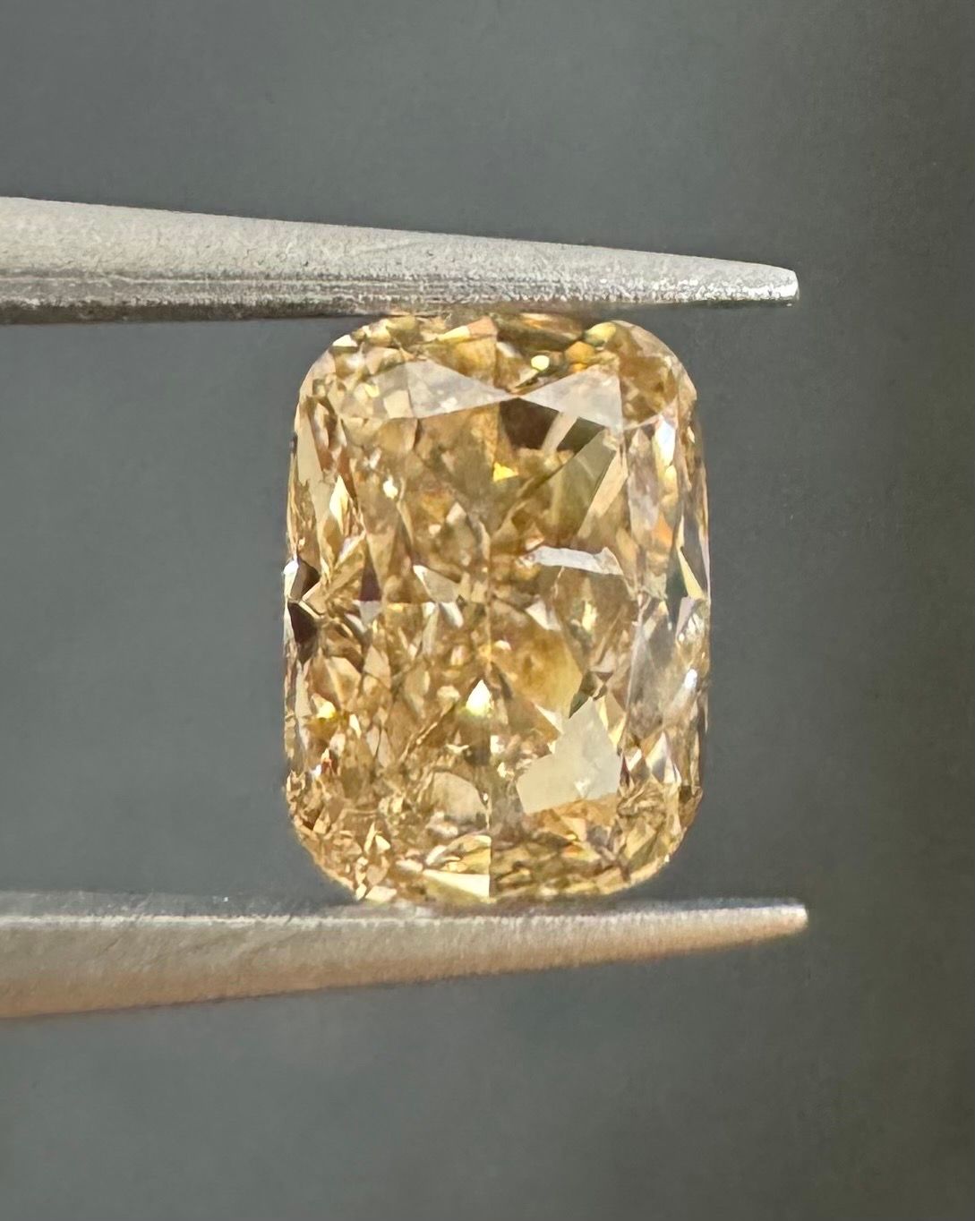 Cushion Fancy Yellowish Brown Natural Diamond 1.03ct I1 loose diamond