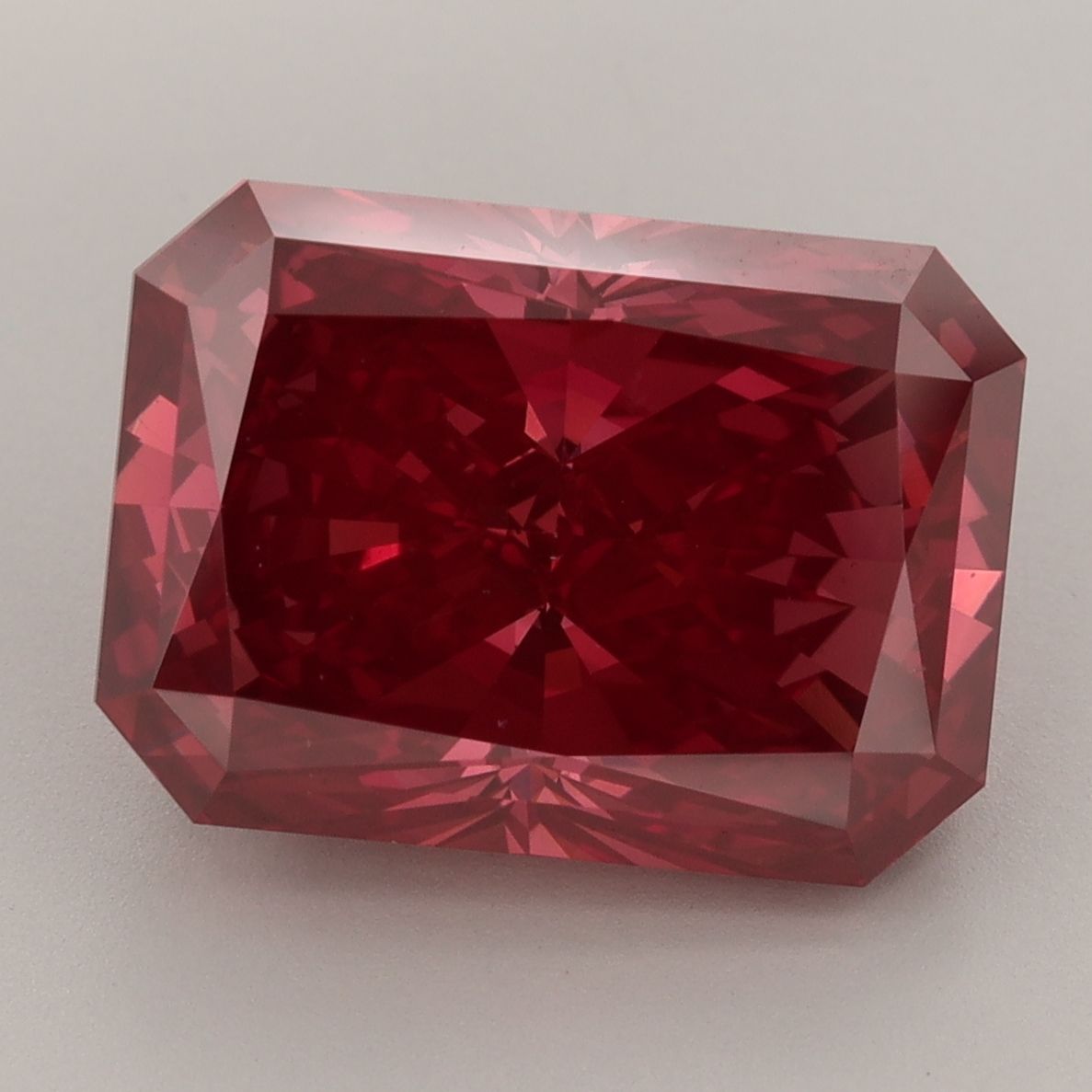 Radiant Fancy Vivid Red Lab-grown Diamond 8.27ct VS2 loose diamond
