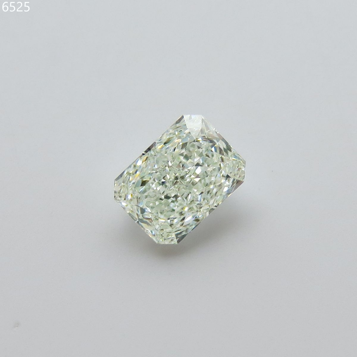 Radiant Very Light Green Natural Diamond 1.03ct VS1 loose diamond