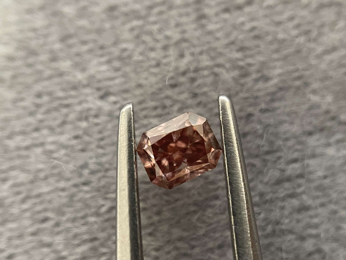 Radiant Fancy Deep Brownish Orangey Pink Natural Diamond 0.2ct loose diamond
