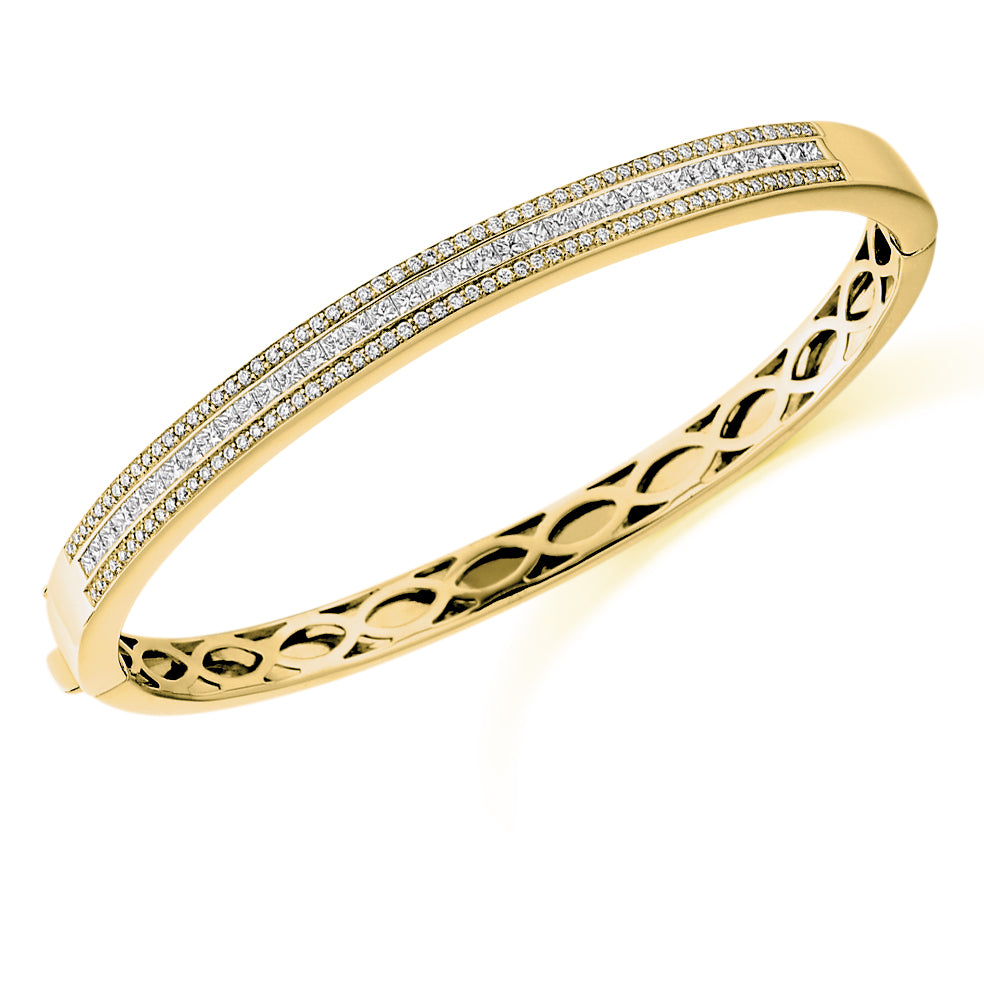 Grain and Channel-Set Round and Princess-Cut Diamond Bangle, 2.10ct total in Yellow Gold
